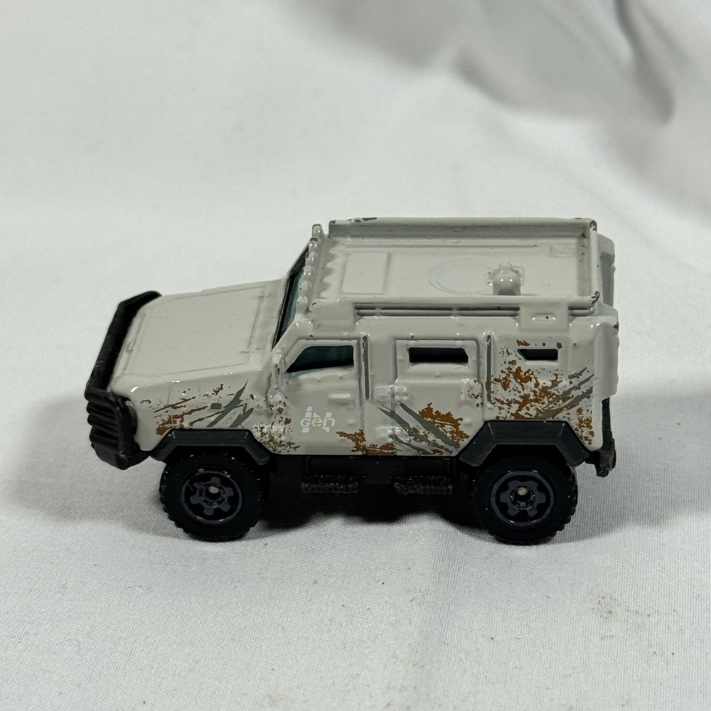 Matchbox Jurassic World‎ Textron Tiger 2017
